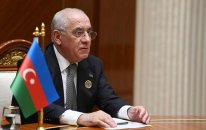 Əli Əsədov və nazirlər Milli Məclisə gəldi