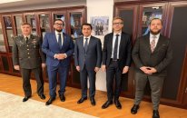 Hikmət Hacıyev NATO-nun Cənubi Qafqazdakı Ofisinin rəhbəri ilə görüşüb