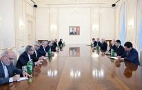 İlham Əliyev İranın xarici işlər nazirini qəbul etdi