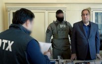 DTX rüşvət alan başçını belə saxlayıb - Anbaan video