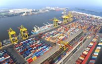 Bakı Limanında konteyner aşırması rekord həddə çatıb