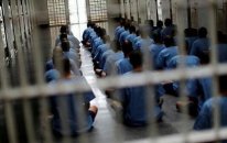 İranda minlərlə məhbus aclıq aksiyası keçirdi