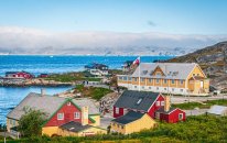 Danimarka Qrenlandiyaya üzən kazarma göndərir