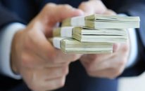 Ötən il bank əmanətçilərinin depozit gəlirləri 42%-ə yaxın artıb