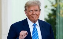 Baş nazirin danışığını bəyənmədim, tarifi qaldırdım - Tramp