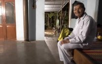 80 yaşı var, 60 ildir yatmır - FOTO