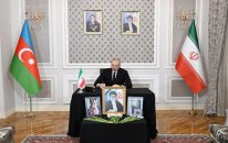 Prezident İlham Əliyev İran səfirliyində olub, başsağlığı verib