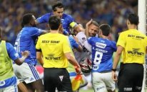 Futbolda dava - 23 qırmızı kart verildi