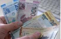 Həmin ailələrə hər ay 422 manat verilir