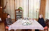 Mehriban Əliyevanın şərəfinə Tiflisdə lanç verildi