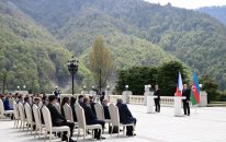 Prezident İlham Əliyev və Çexiyanın Baş naziri Andrey Babiş mətbuata bəyanatlarla çıxış edirlər