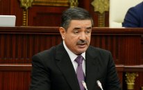 General Milli Məclisdə hesabat verir