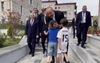 Prezidentin Şuşada uşaqlarla səmimi görüşü - Video