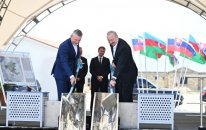 Azərbaycan və Slovakiya prezidentləri Ağdamın Baş Qərvənd kəndində görülən işlərlə tanış olublar, məktəbin təməli qoyulub - FOTO