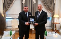 Prezident İlham Əliyevə “İrpin şəhərinin fəxri vətəndaşı” vəsiqəsi təqdim edilib
