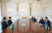 Prezident İlham Əliyev Çin və İtaliya şirkətlərinin rəhbər şəxslərini qəbul edib