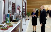 Prezident MDB-nin iştirakçı ölkələrinin milli stendləri ilə tanış olub