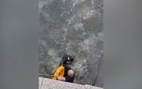 Bulvarda dənizdə batma təhlükəsində olan şəxs xilas edilib