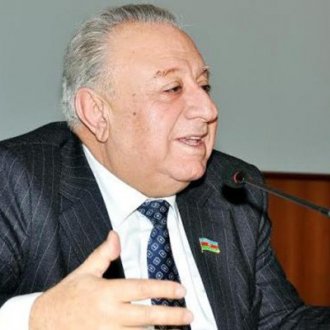Hüseynbala Mirələmovun ədəbiyyat iddiası və bədii uğursuzluğu