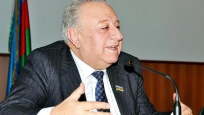 Hüseynbala Mirələmovun ədəbiyyat iddiası və bədii uğursuzluğu