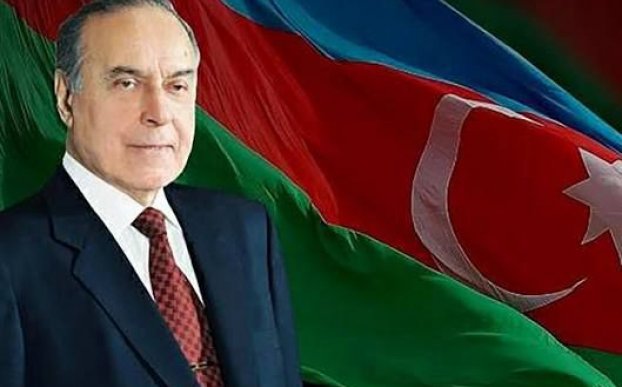 Ürəklərə köçən dahi