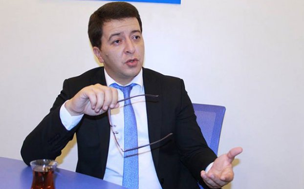“Hamısı “ağsaqqal” olub, məsləhət vermək sevdasına düşüblər” - Elşən Musayev