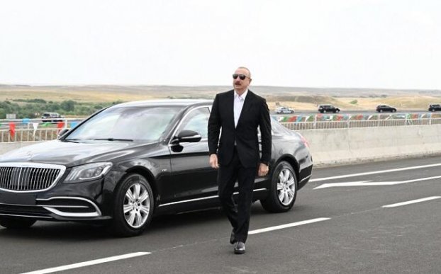 Belə avtomobillə heç yerə getmərəm - Prezident