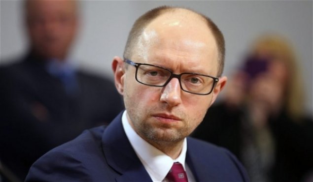 "Rusiya Ukraynanı müstəqil dövlət kimi məhv etmək istəyir"      Yatsenyuk 