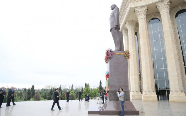 Ulu öndərin doğum günü Gəncədə ümumşəhər bayramı olaraq qeyd edilib