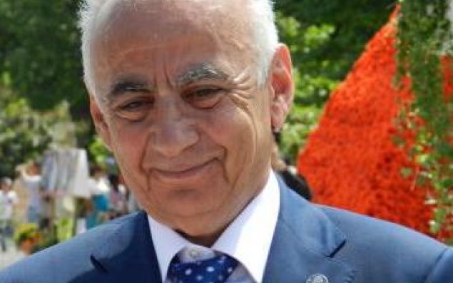 71 yaşlı mer  Hacıbala Abutalıbov