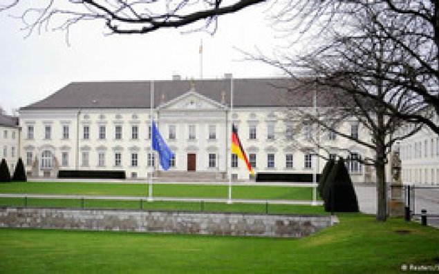 Prezidentin iqamətgahına   