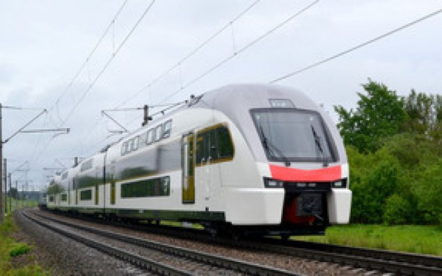 ​İlk ikimərtəbəli qatarlar Azərbaycana göndərilib