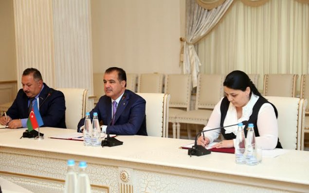 Stefen MakKormik Gəncədə səfərdədir  Fotolar