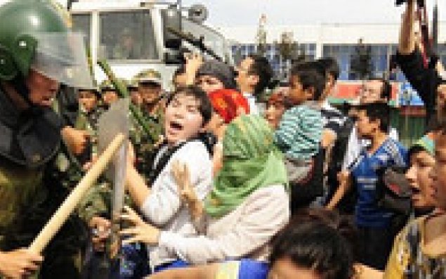 ​Çin polisi 18 uyğuru   öldürüb