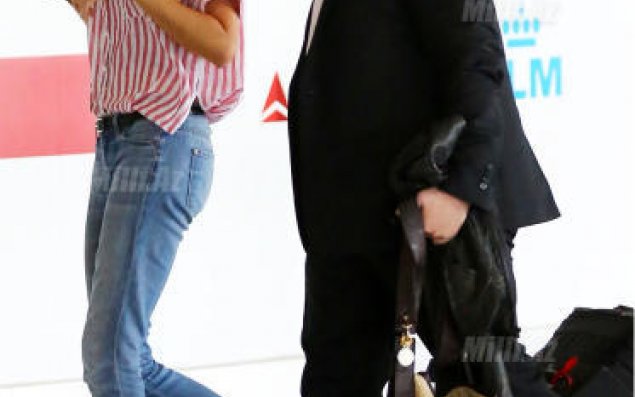 Erotik model çarşab geydi, qalmaqal qopdu -   FOTO