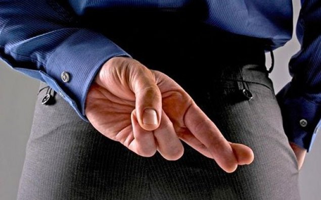 Kişilərin yalan söylədiyini göstərən əlamətlər