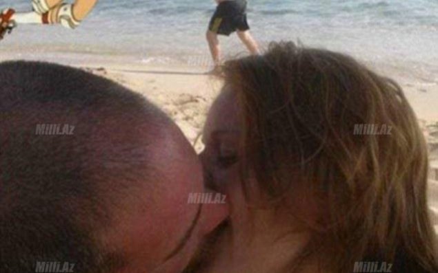 Öpüşənlərin xahişi onları məşhurlaşdırdı -   FOTO