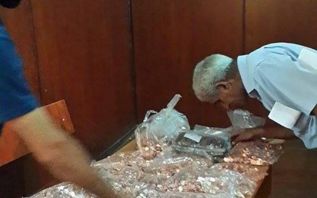 Azərbaycanda məhkəməni uduzan şəxs 750 manatı 1 qəpiklərlə qaytardı –   FOTO