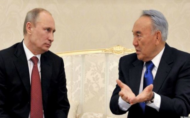 Putin və Nazarbayev Xəzərin dibini böldü