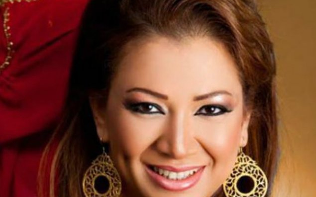 Porno-filmlərə baxmağa çağırış üçün məhkəmə qarşısına çıxacaq