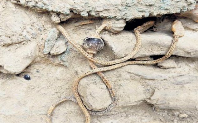 Məzardan xəzinə çıxdı