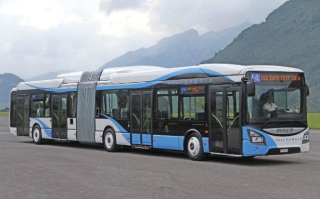 Bakıya 18 metrlik avtobuslar gətirildi