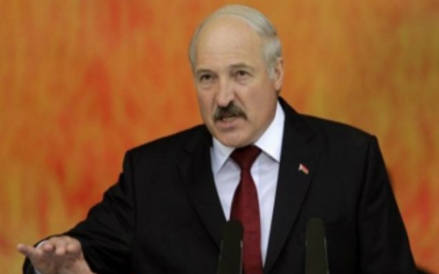 Lukaşenko Yaqub Eyyubov və Xanlar Fətiyevi təltif etdi