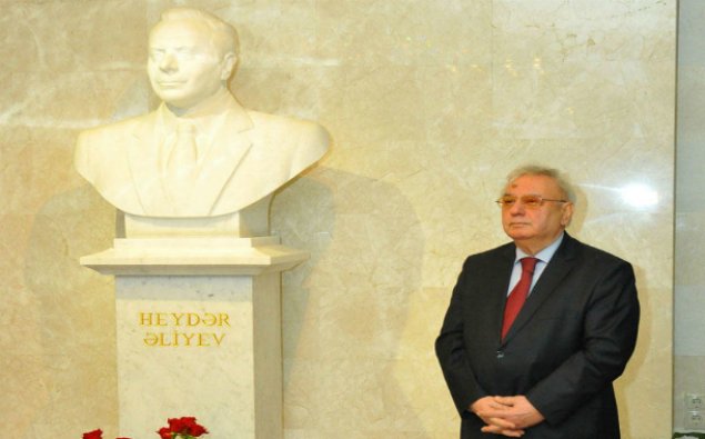 Heydər Əliyev Sarayında ümummilli liderin anım tədbiri keçirildi