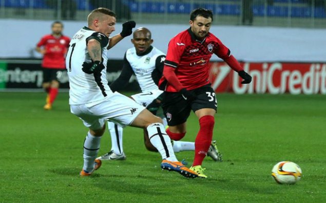 Futbolçu ailəsinə görə Azərbaycanı tərk edir