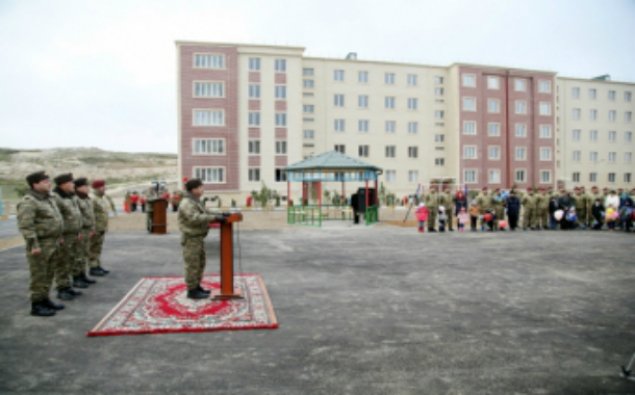 Hərbi hissədə yeni yaşayış binalarının açılışı keçirilib  - FOTO