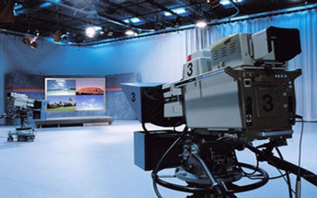 Efirlərimizdə baş verən gülməli anlar   - VİDEO