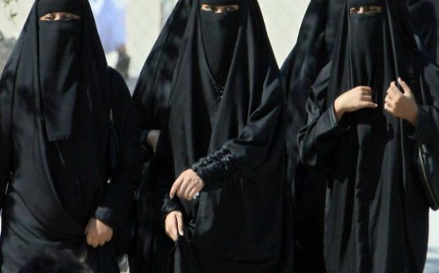 Latviyada ictimai yerlərdə niqab taxmaq qadağan edilir