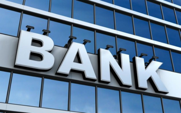 Daha iki bank bağlandı