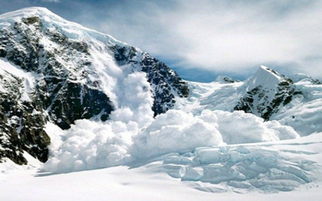 Qubanın mərkəzinə aparan yollar buz bağladı   - FOTO